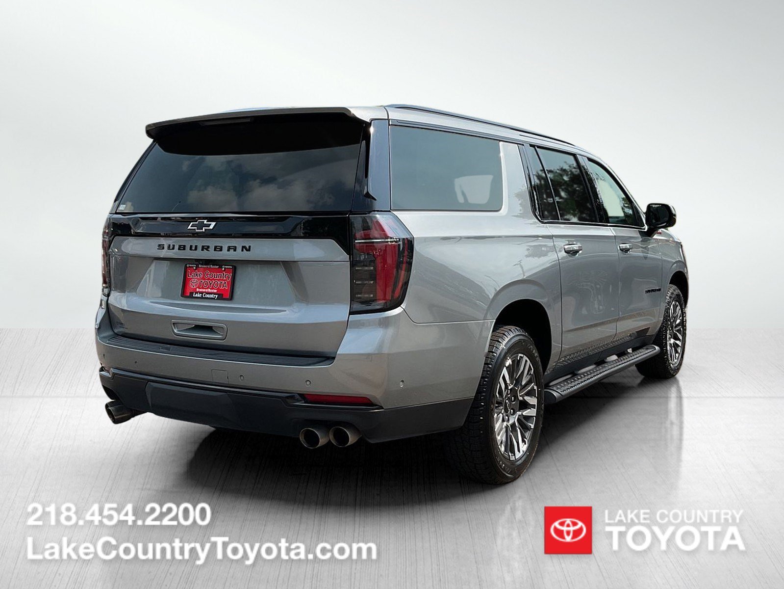 Used 2025 Gray Chevrolet Z71 image 5