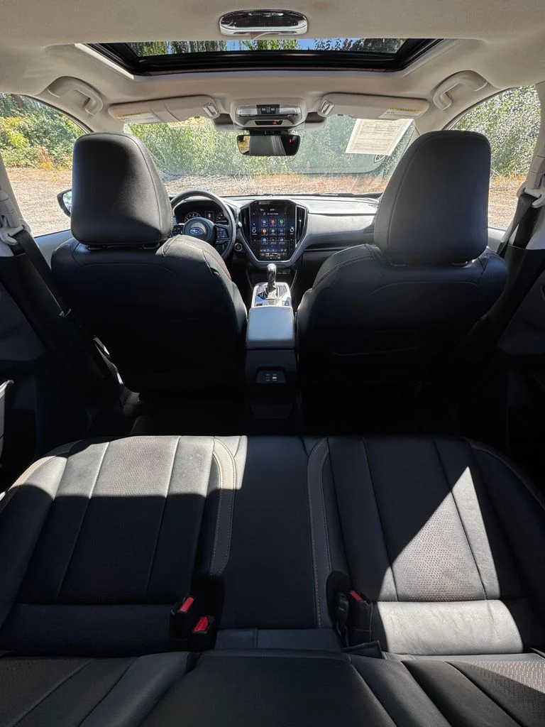 Used 2025 Crystal White Pearl Subaru Limited image 13