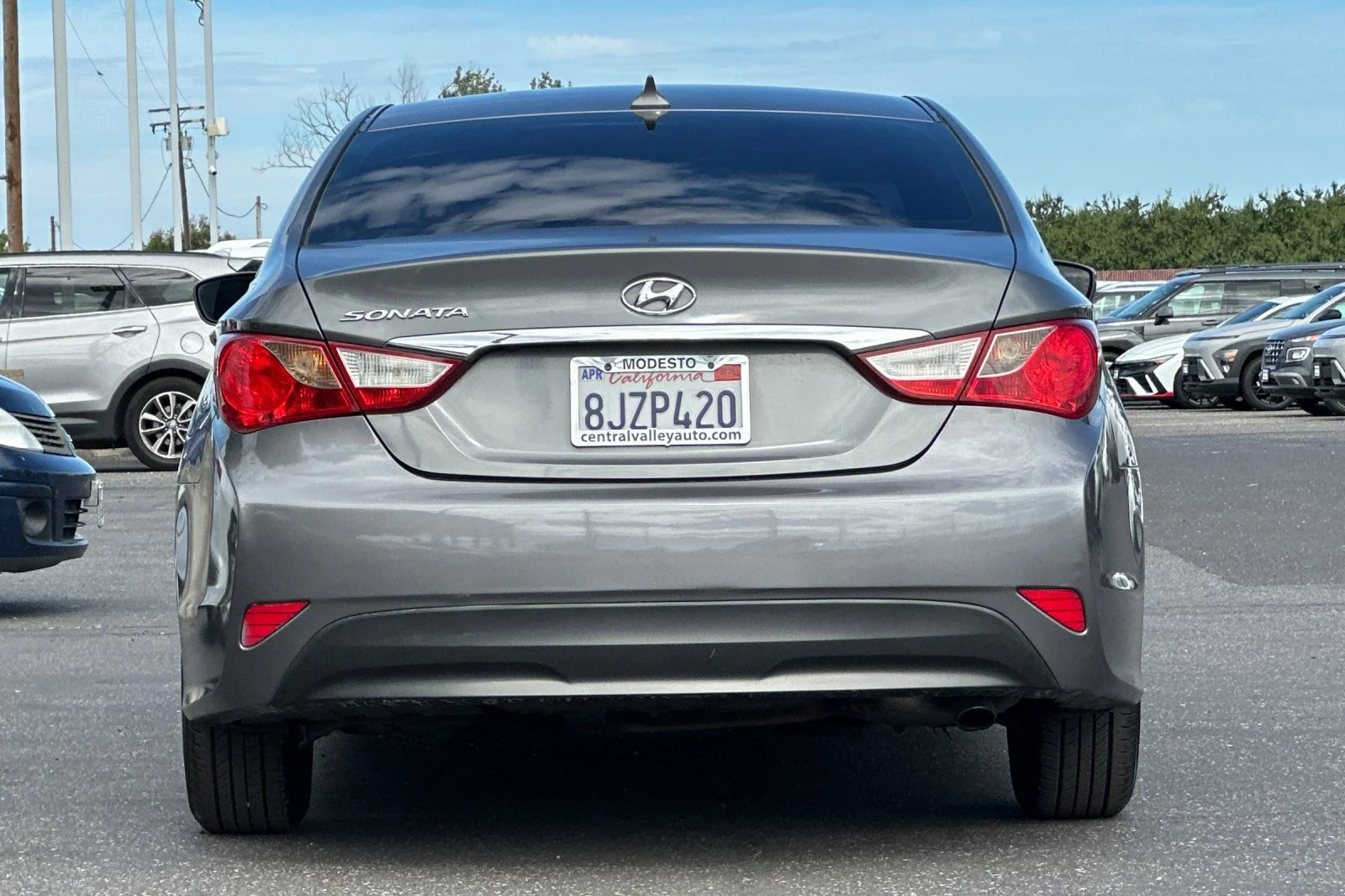 Used 2014 Harbor Gray Metallic Hyundai GLS image 5