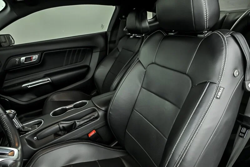 Used 2019 Shadow Black Ford GT image 16