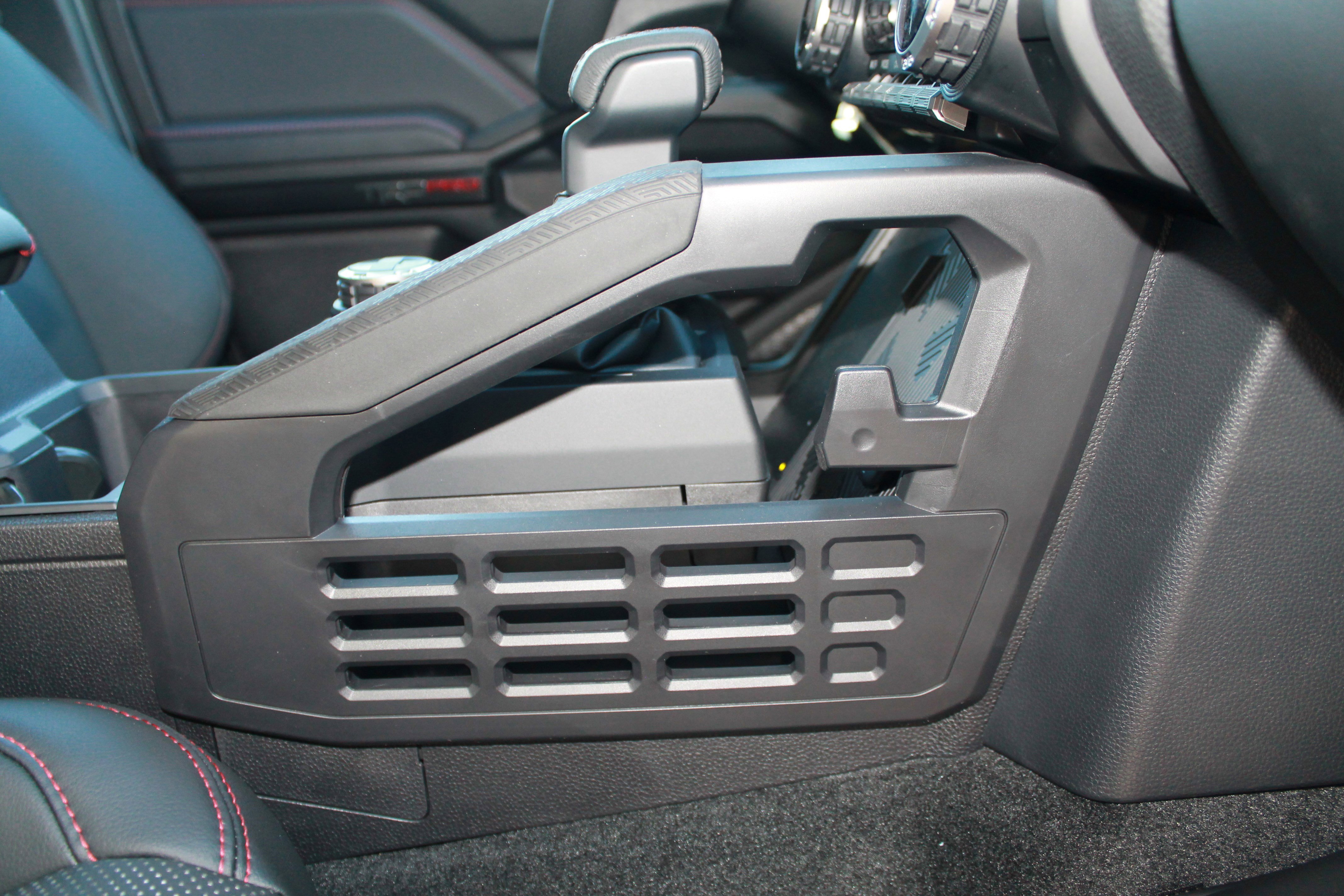 2025 Toyota Tacoma TRD Pro - Photo 33