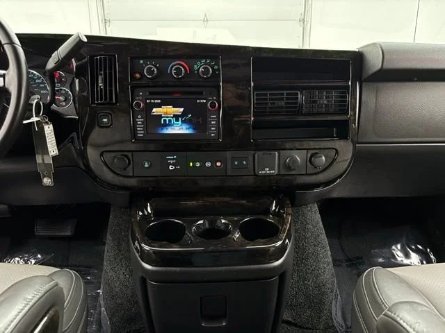 Used 2021 SPECIAL EXTERIOR COLOR Chevrolet LS image 24