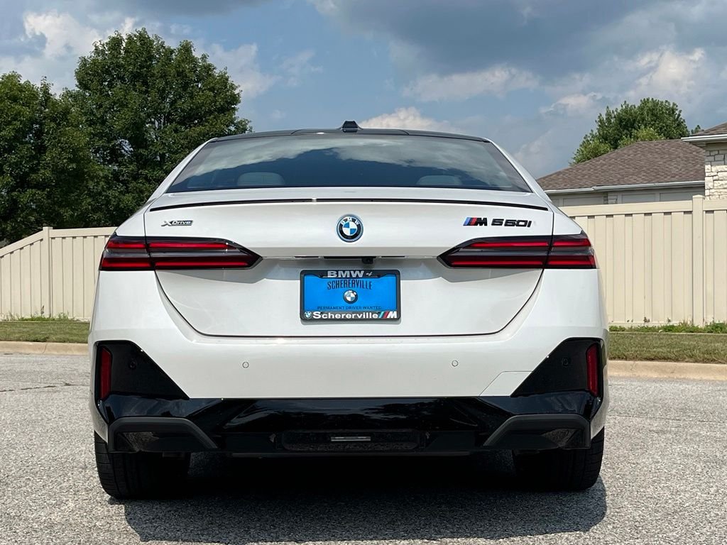 Used 2026 Mineral White Metallic BMW 550e xDrive image 6