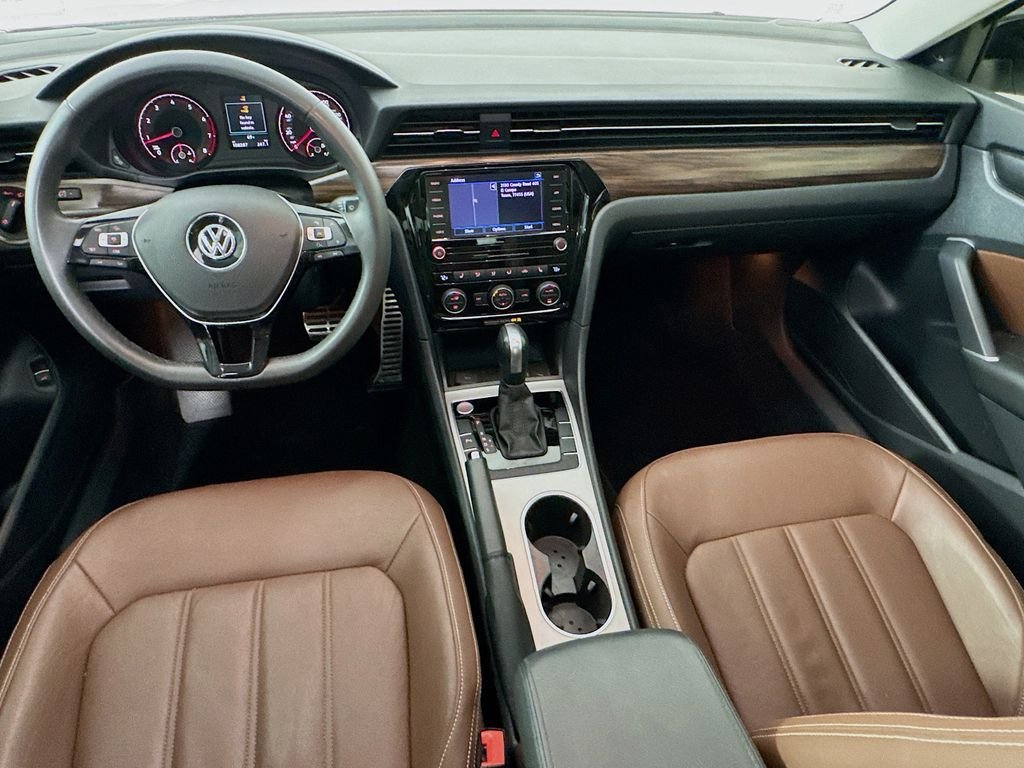 Used 2022 Pure White Volkswagen 2.0T Limited Edition image 26