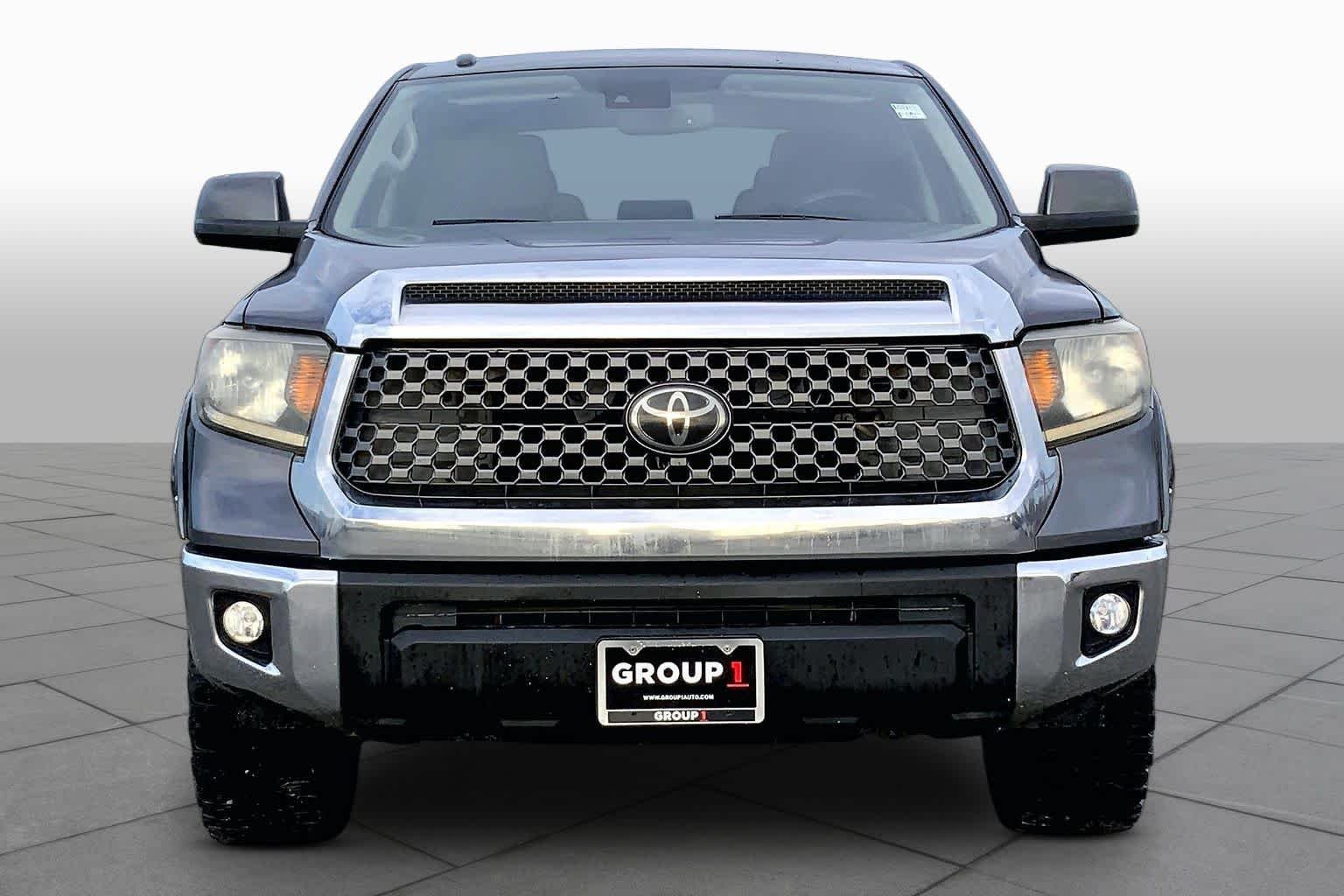 Used 2018 Magnetic Gray Metallic Toyota SR5 image 5