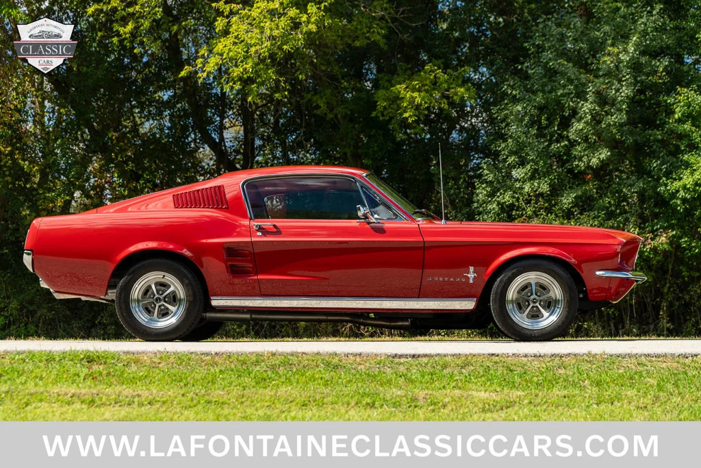 Used 1967 Red Ford GT image 30