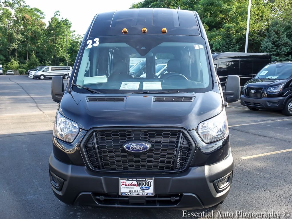Used 2023 Black Metallic Ford Base image 5
