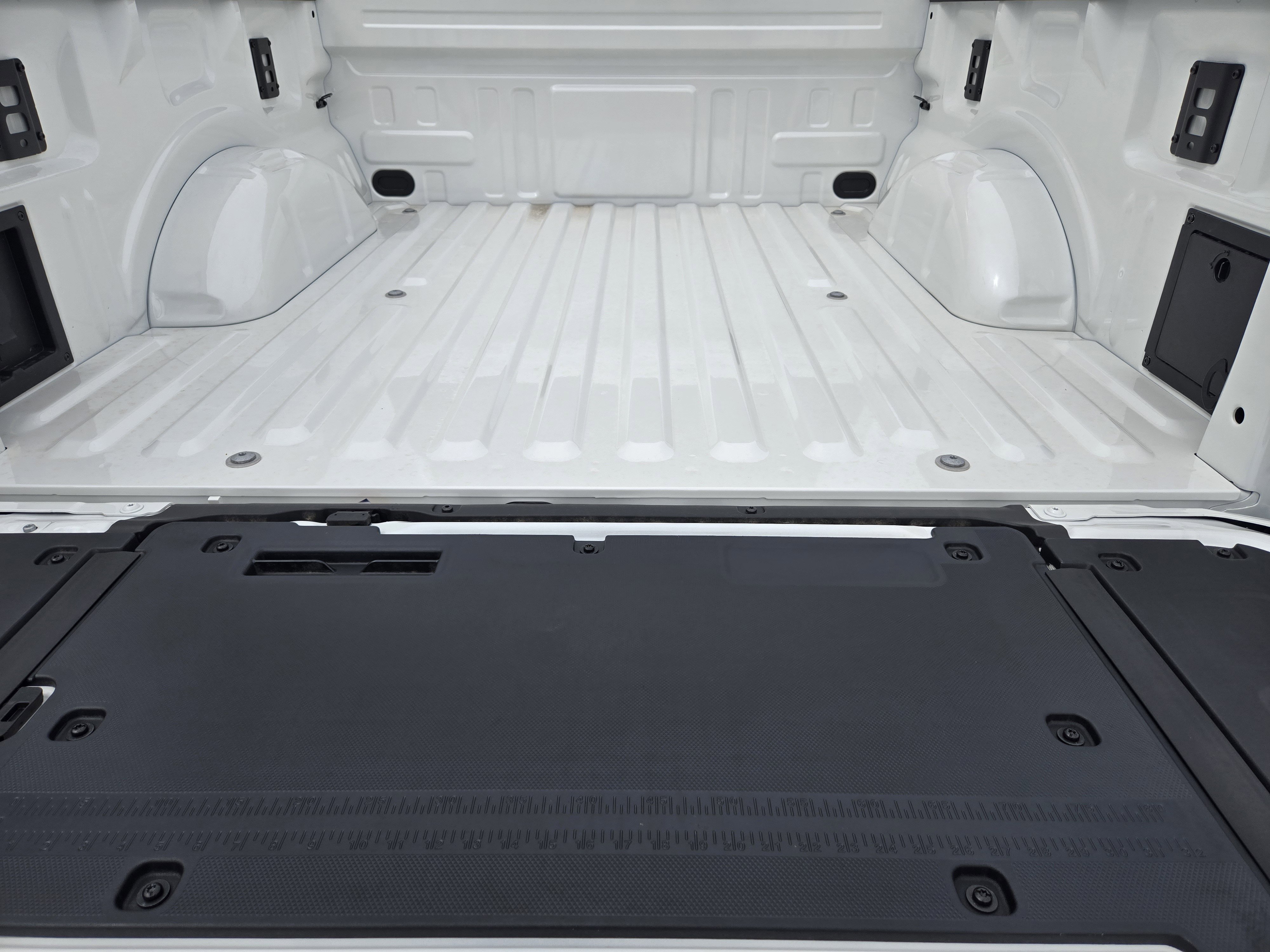 New 2026 Star White Metallic Tricoat Ford King Ranch image 21