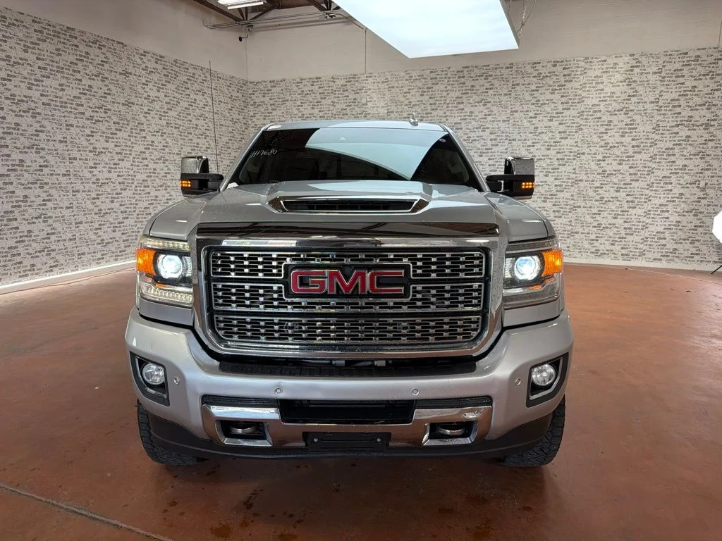 Used 2018 Quicksilver Metallic GMC Denali image 2