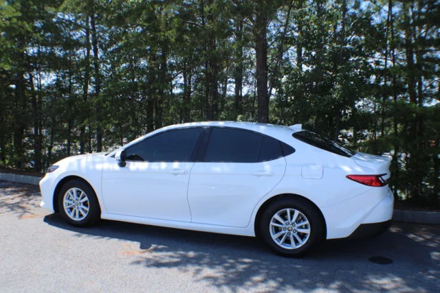 Used 2025 Ice Cap Toyota LE image 3