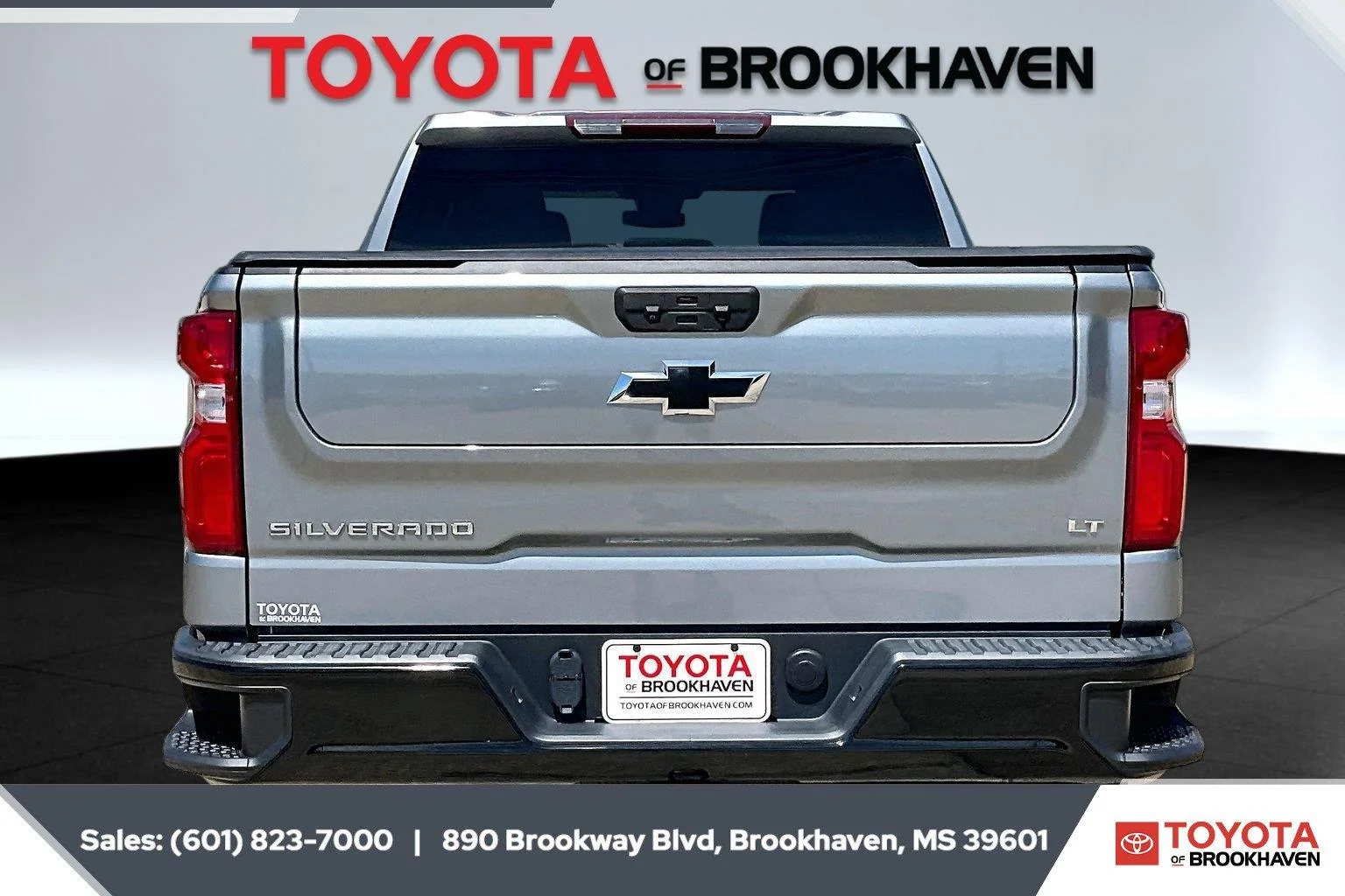 Used 2024 Sterling Gray Metallic Chevrolet LT Trail Boss image 4