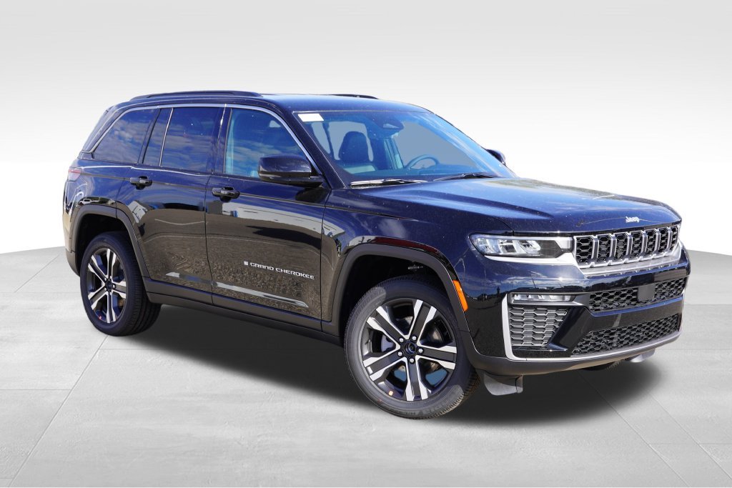 New 2027 High-Gloss Black Paint Jeep Limited image 1