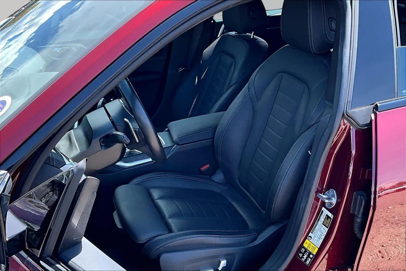 Used 2023 Aventurin Red Metallic BMW M440i xDrive image 6