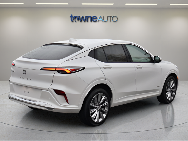 Used 2025 White Buick Avenir image 5