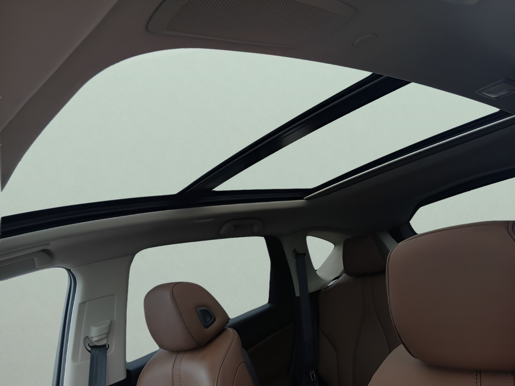 Used 2024 White Acura Technology Package image 15
