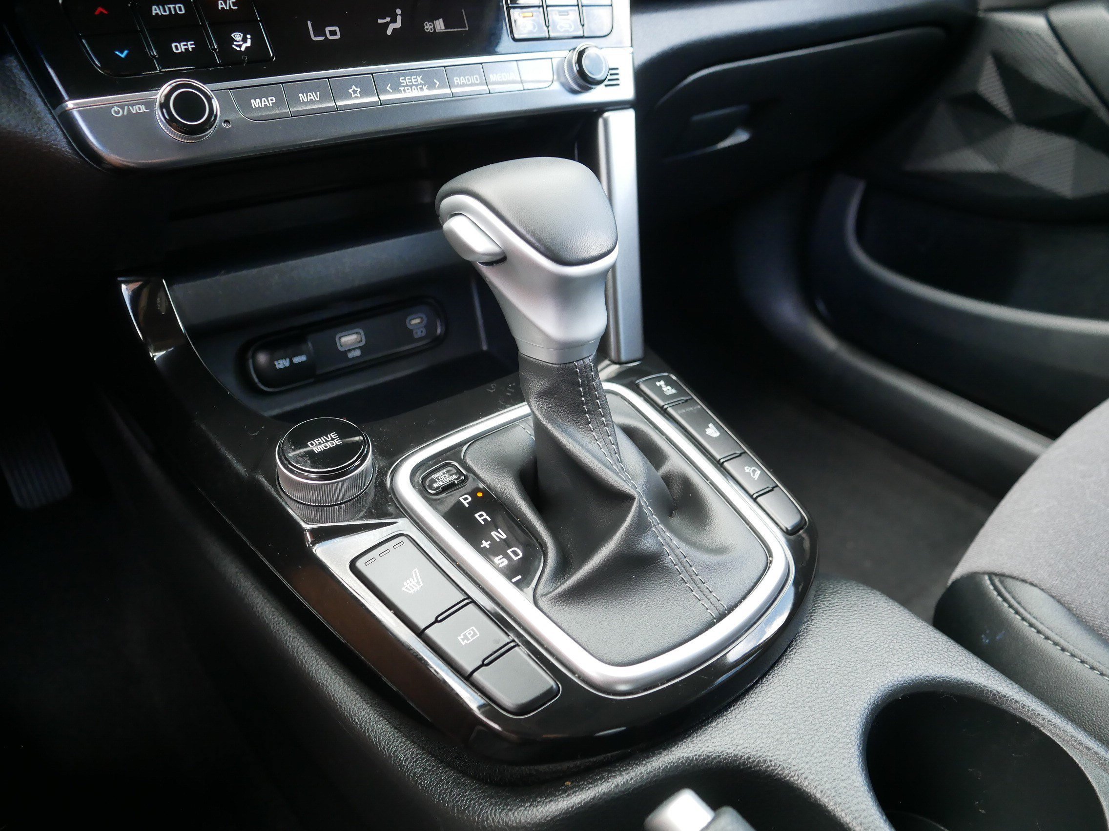 Certified Used 2024 Neptune Blue Kia S image 24