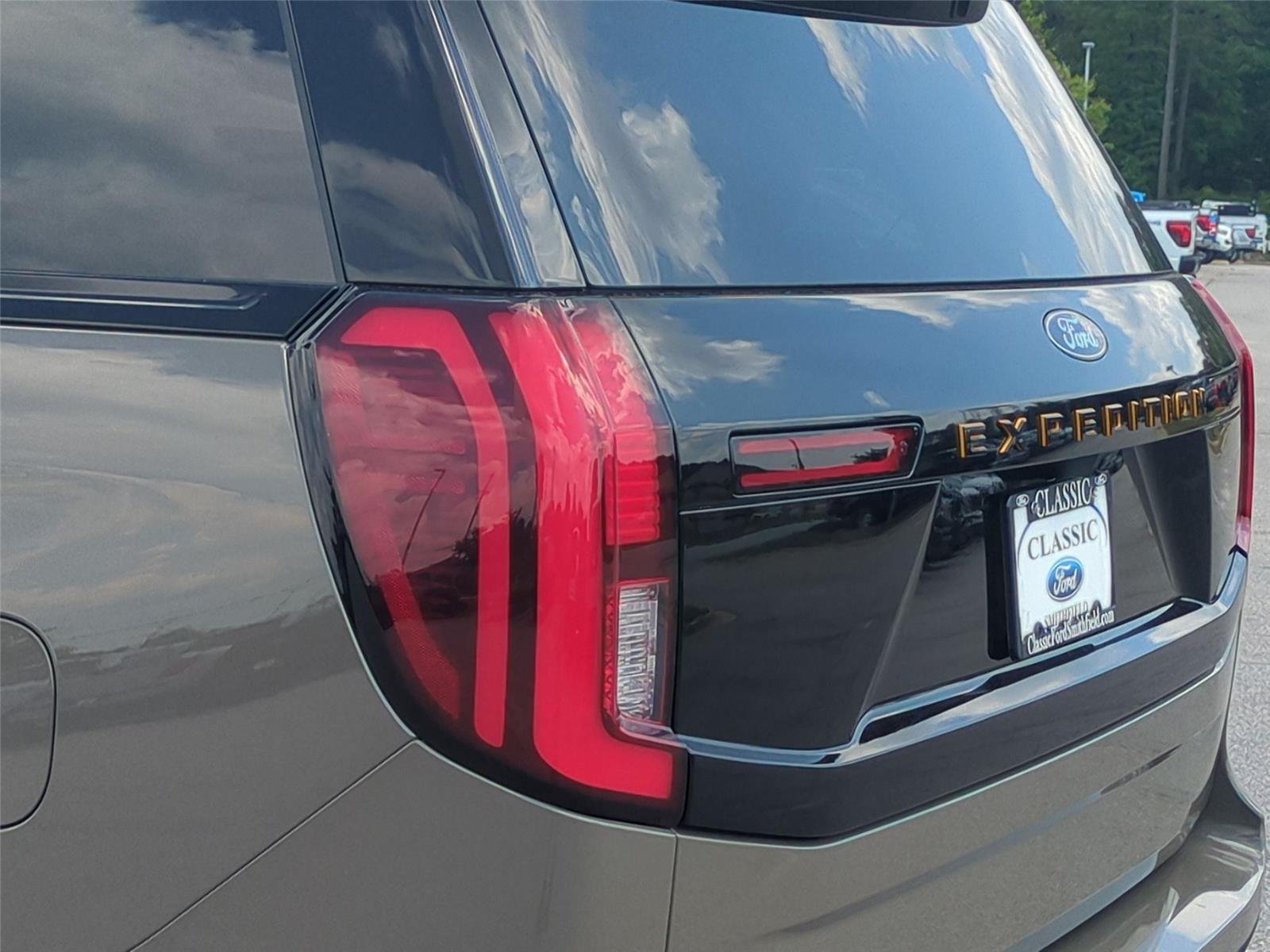 New 2026 Marsh Gray Ford Tremor® image 12