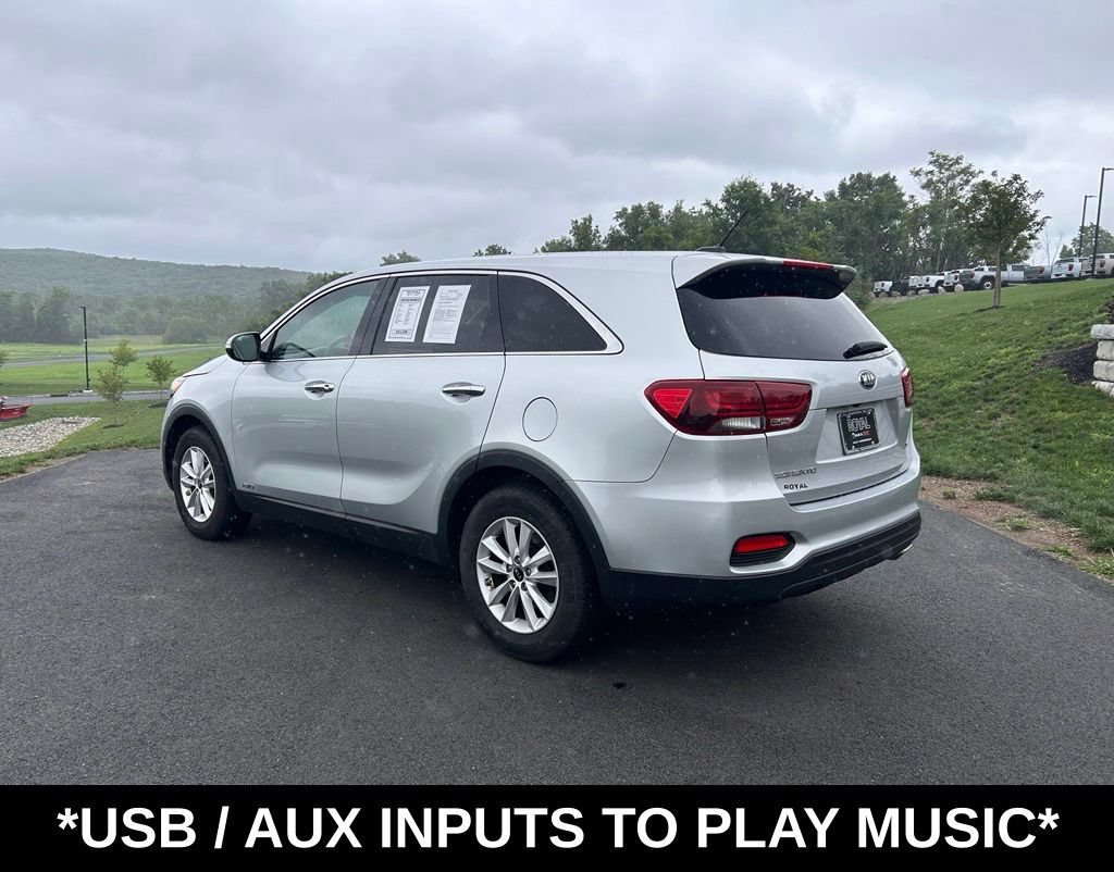 Used 2019 Silver Kia 3.3L LX image 7