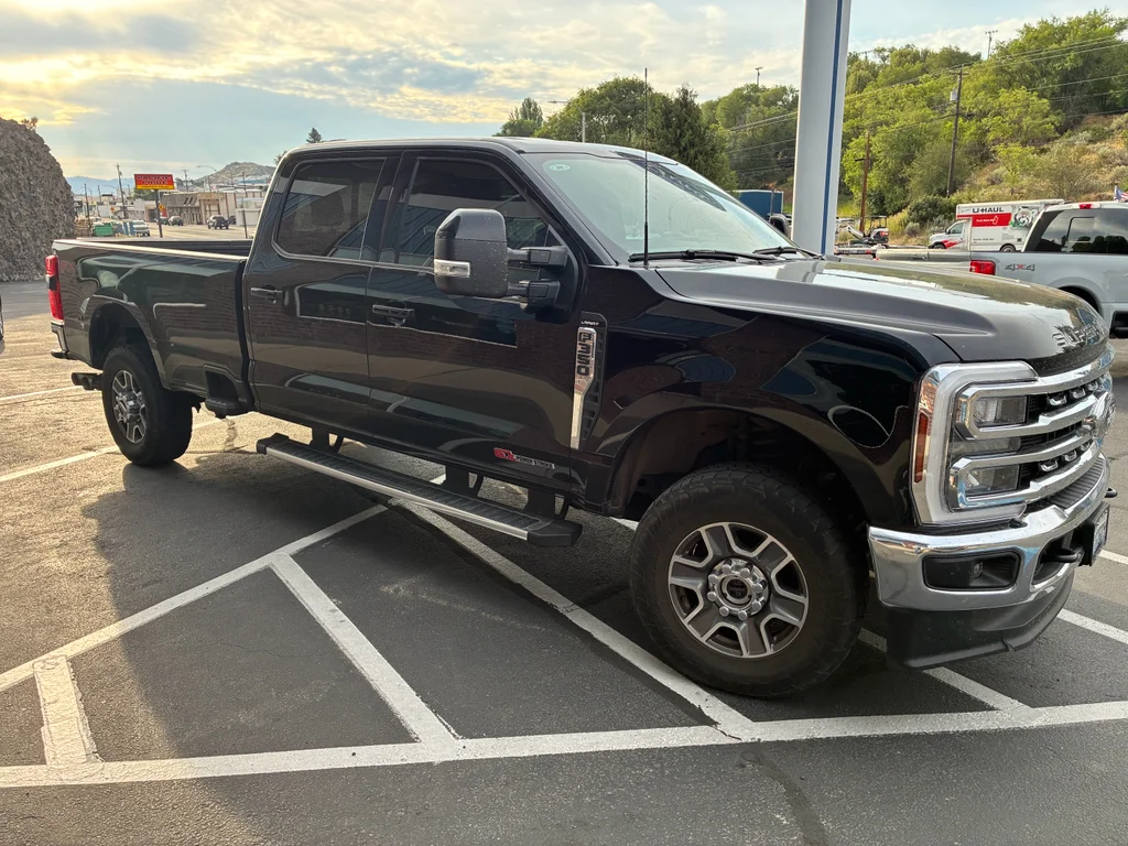 Used 2024 Agate Black Metallic Ford LARIAT image 2