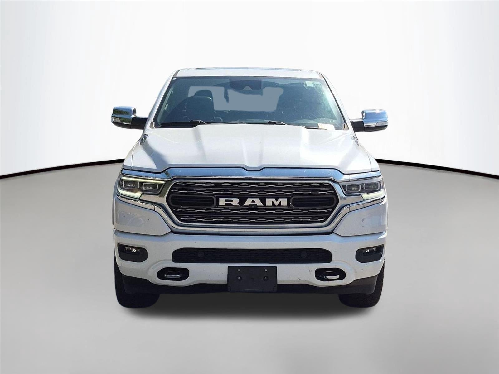 Used 2019 Ivory White Tri-Coat Pearlcoat Ram Limited image 8