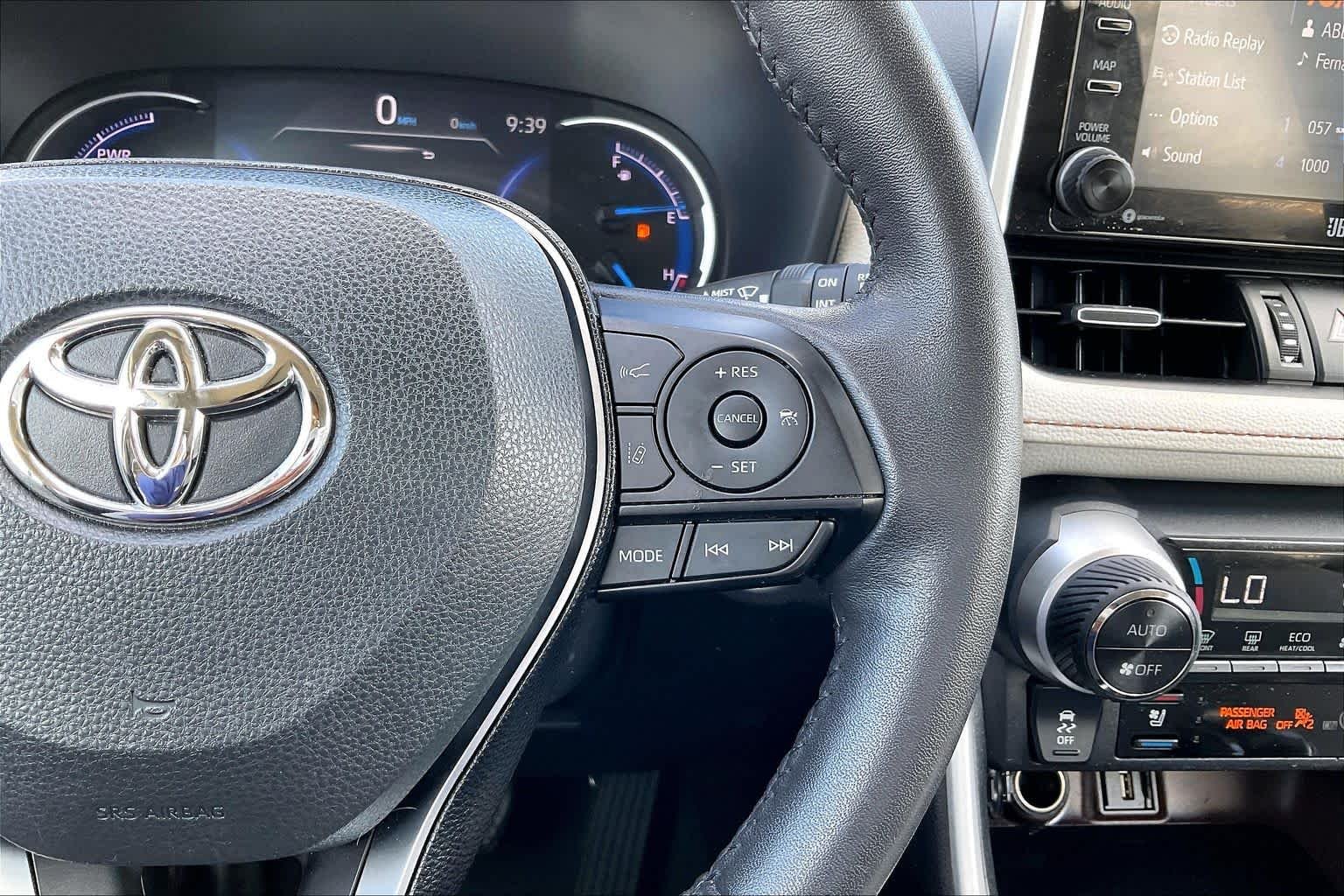 Used 2021 Blizzard Pearl Toyota Hybrid Limited image 25