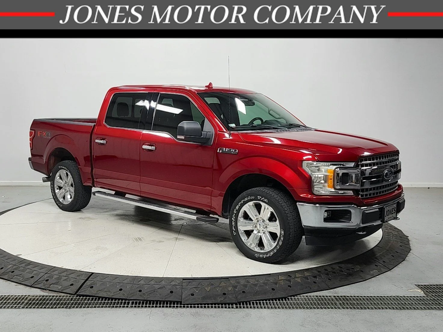 Used 2018 Red Ford XLT image 1