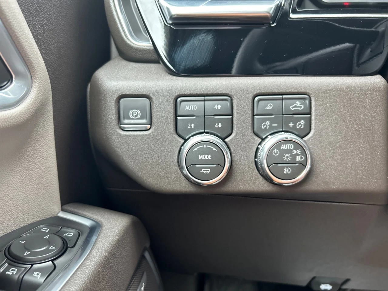 New 2026 Sterling Metallic GMC SLT image 15