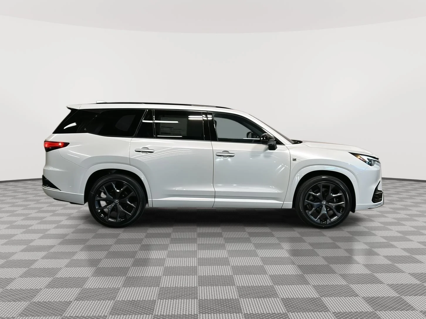 New 2026 Wind Chill Pearl Lexus TX 500h F SPORT Performance Premium image 2