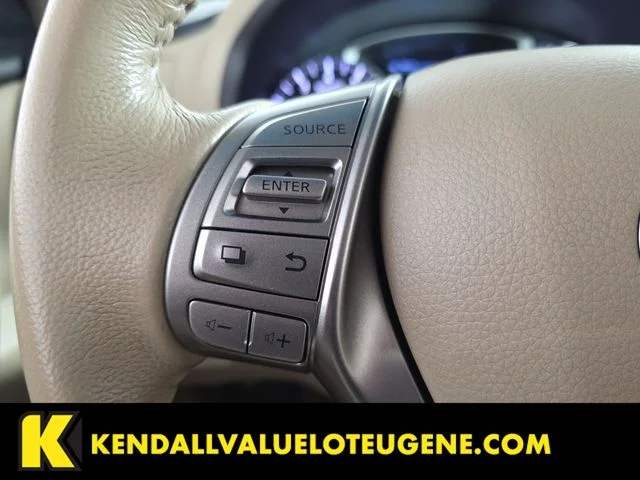 Used 2013 Beige Nissan 2.5 SV image 14