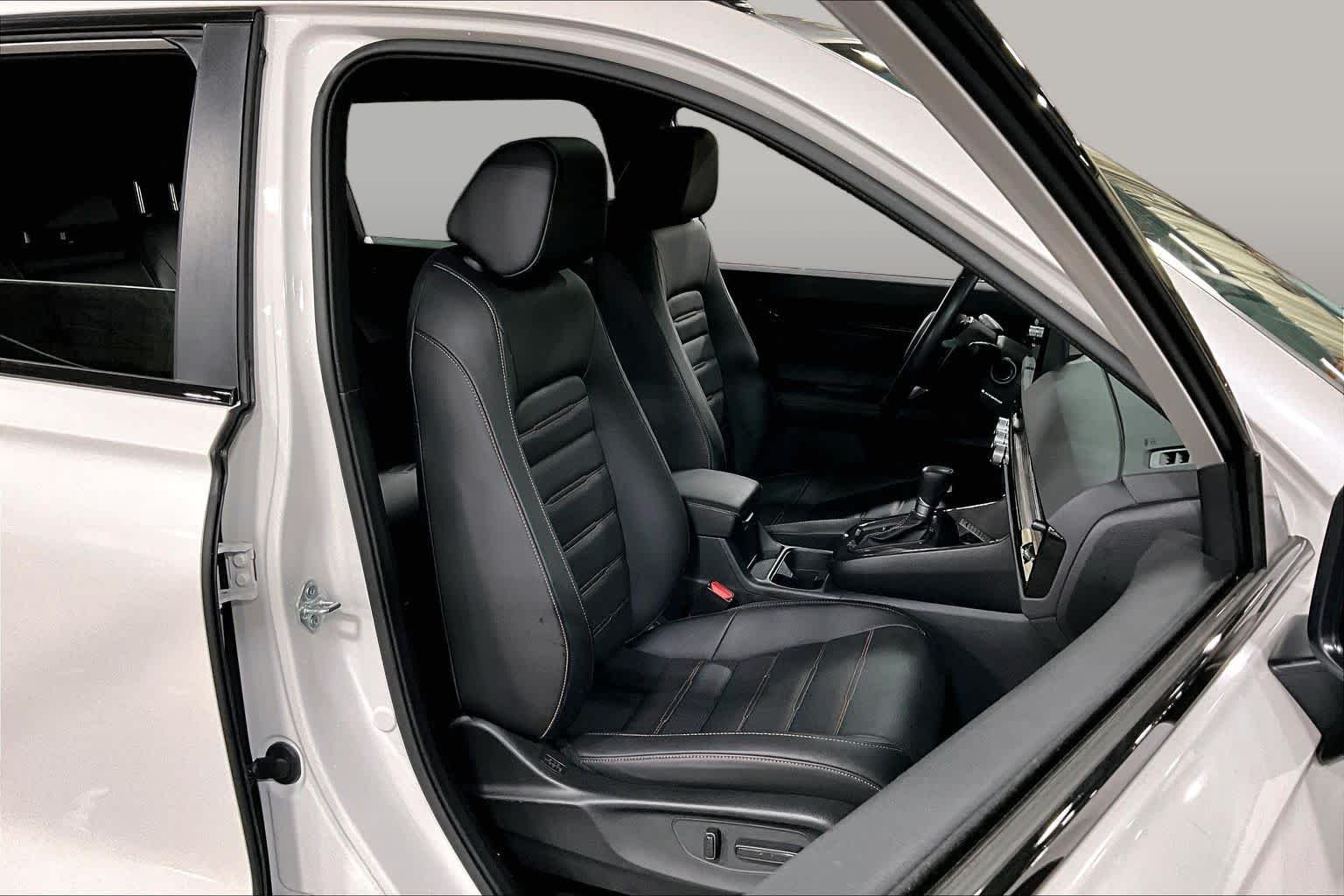 Used 2026 Platinum White Pearl Honda Sport Touring image 9