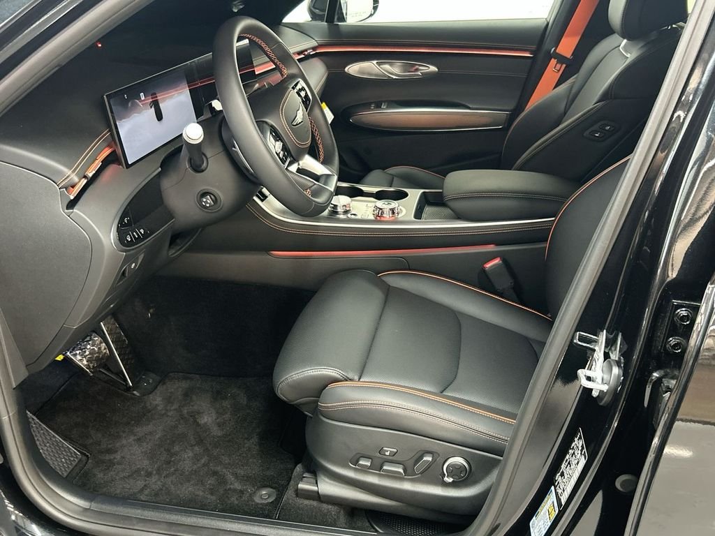 2026 GENESIS GV70 Sport Advanced - Photo 11