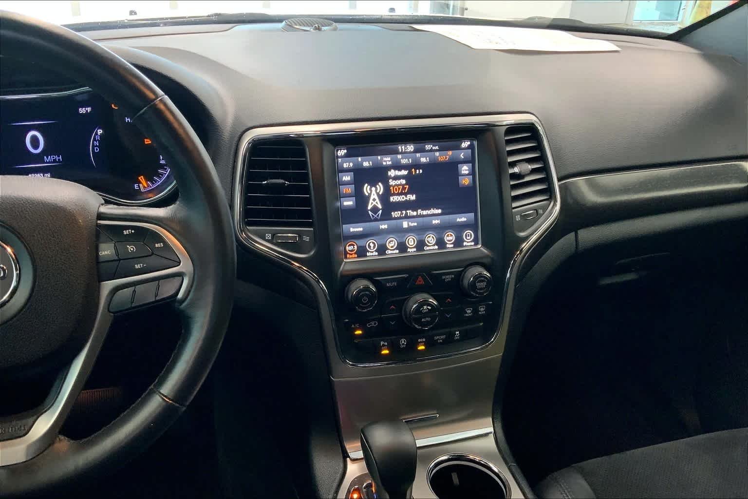 Used 2018 Bright White Clearcoat Jeep Altitude image 7