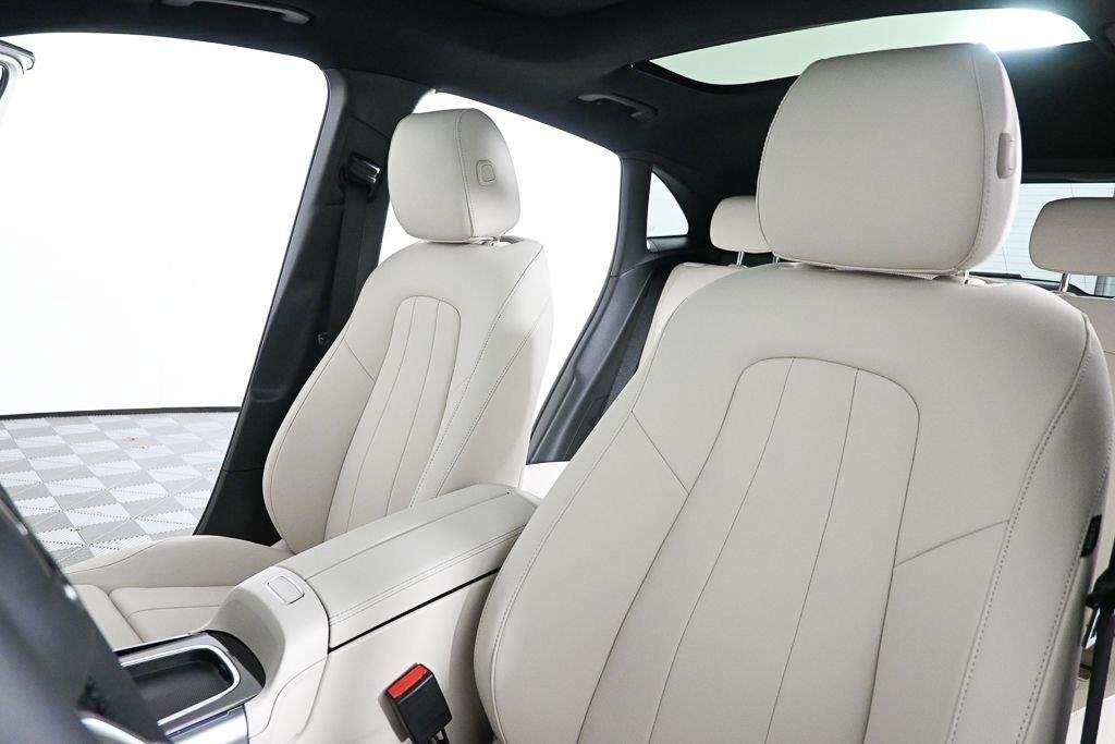 New 2026 Polar White Mercedes-Benz GLA 250 image 6