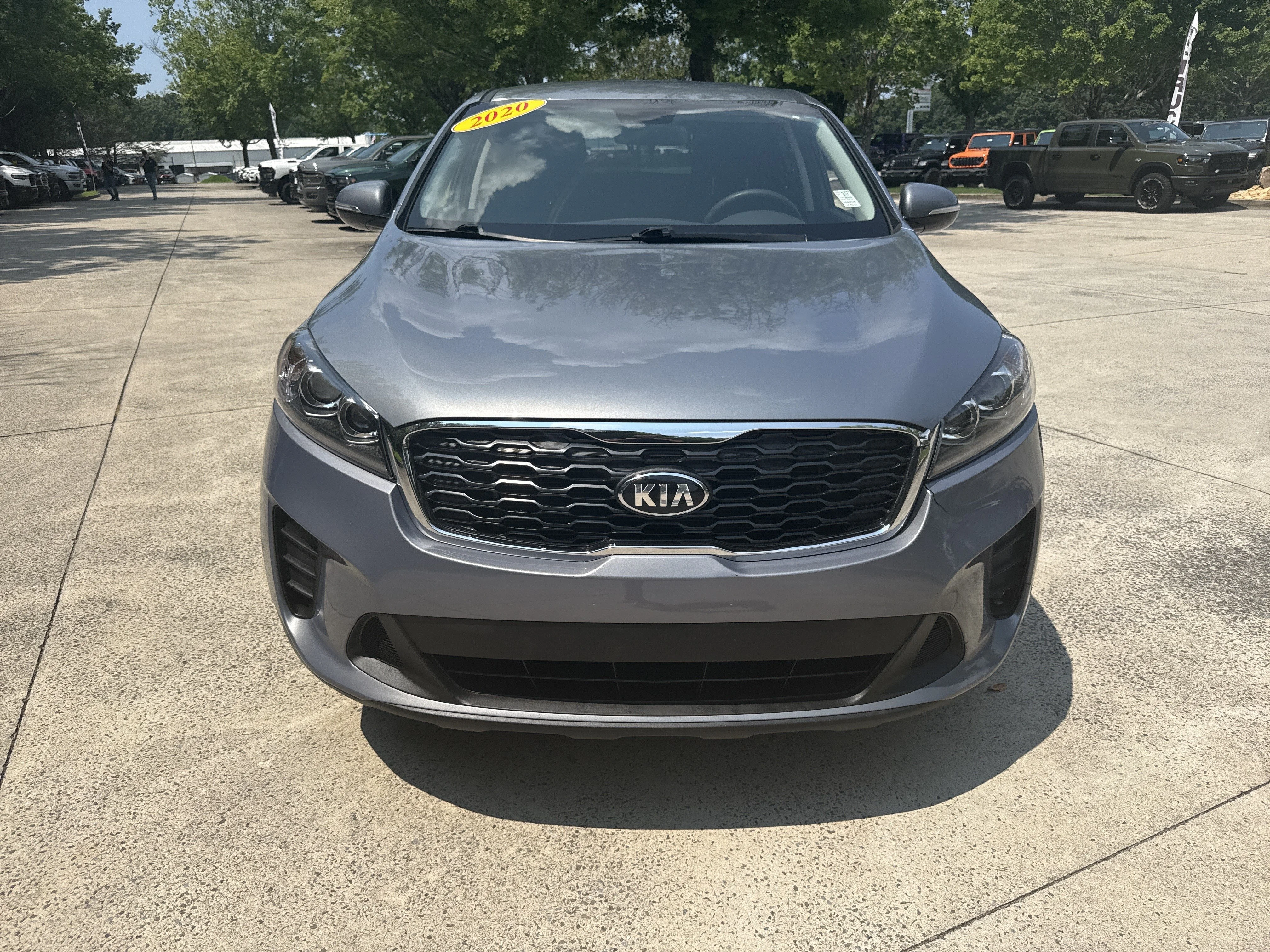 Used 2020 Kia Sorento LX with VIN 5XYPG4A34LG640916 for sale in Jasper, GA