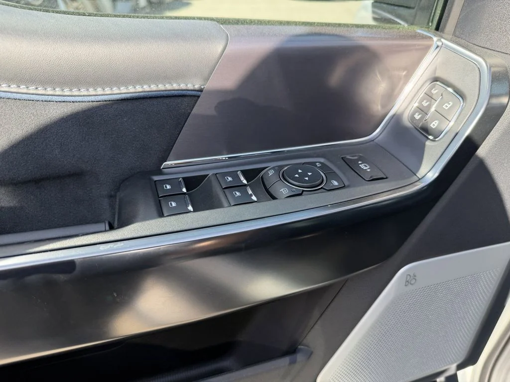 New 2026 Star White Metallic Tri-Coat Ford F-250® Platinum® image 25