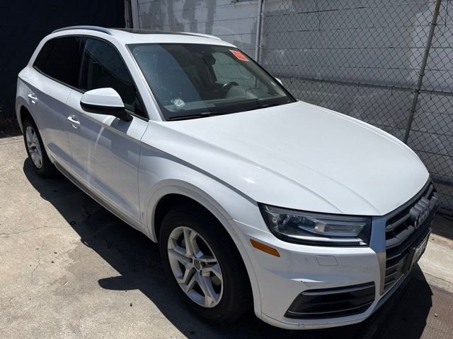 2018 Audi Q5 2.0T quattro S tronic Premium's photo
