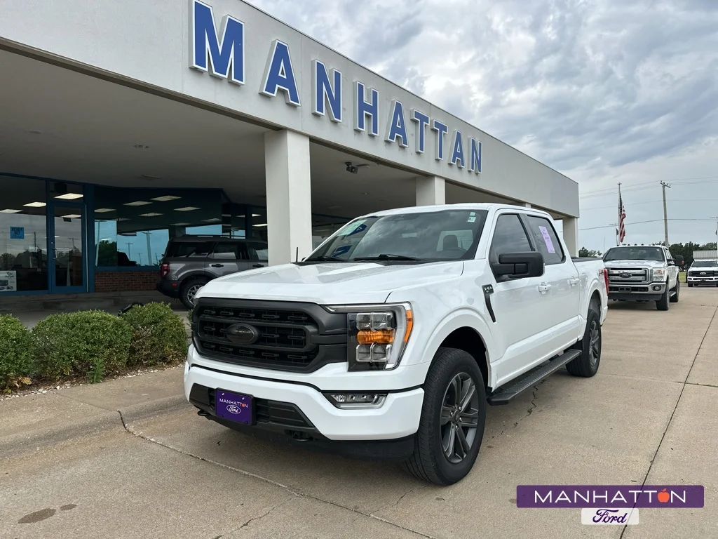 Used 2023 Oxford White Ford XLT image 1