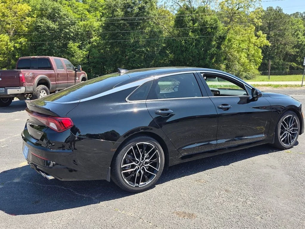 Used 2023 Black Kia GT image 13