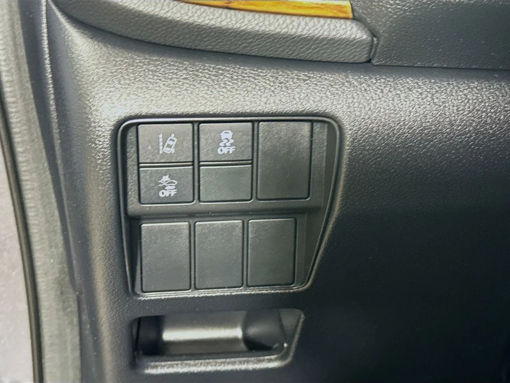 Used 2018 Modern Steel Metallic Honda EX image 10
