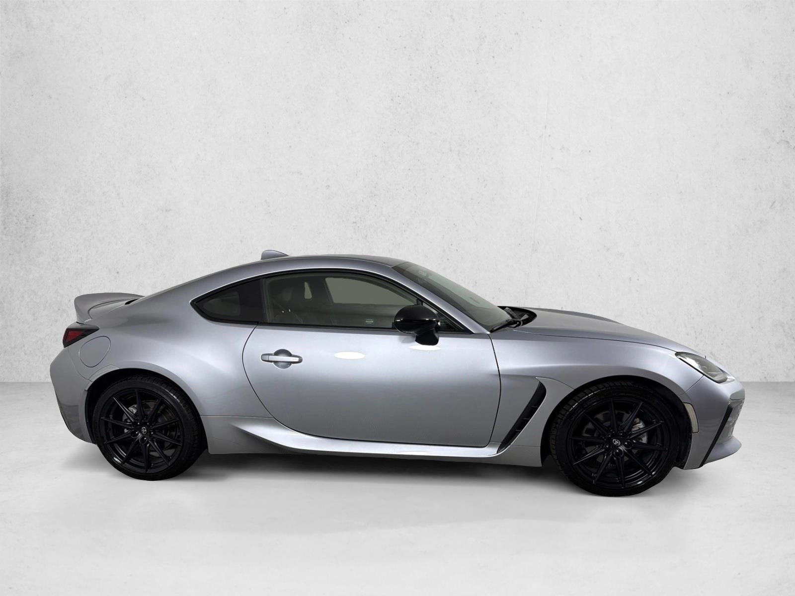 Used 2025 Steel/20 Toyota Premium image 2