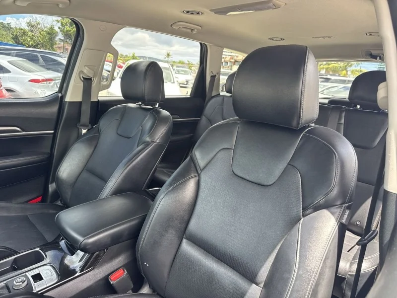 Used 2022 Gravity Grey Kia LX image 16