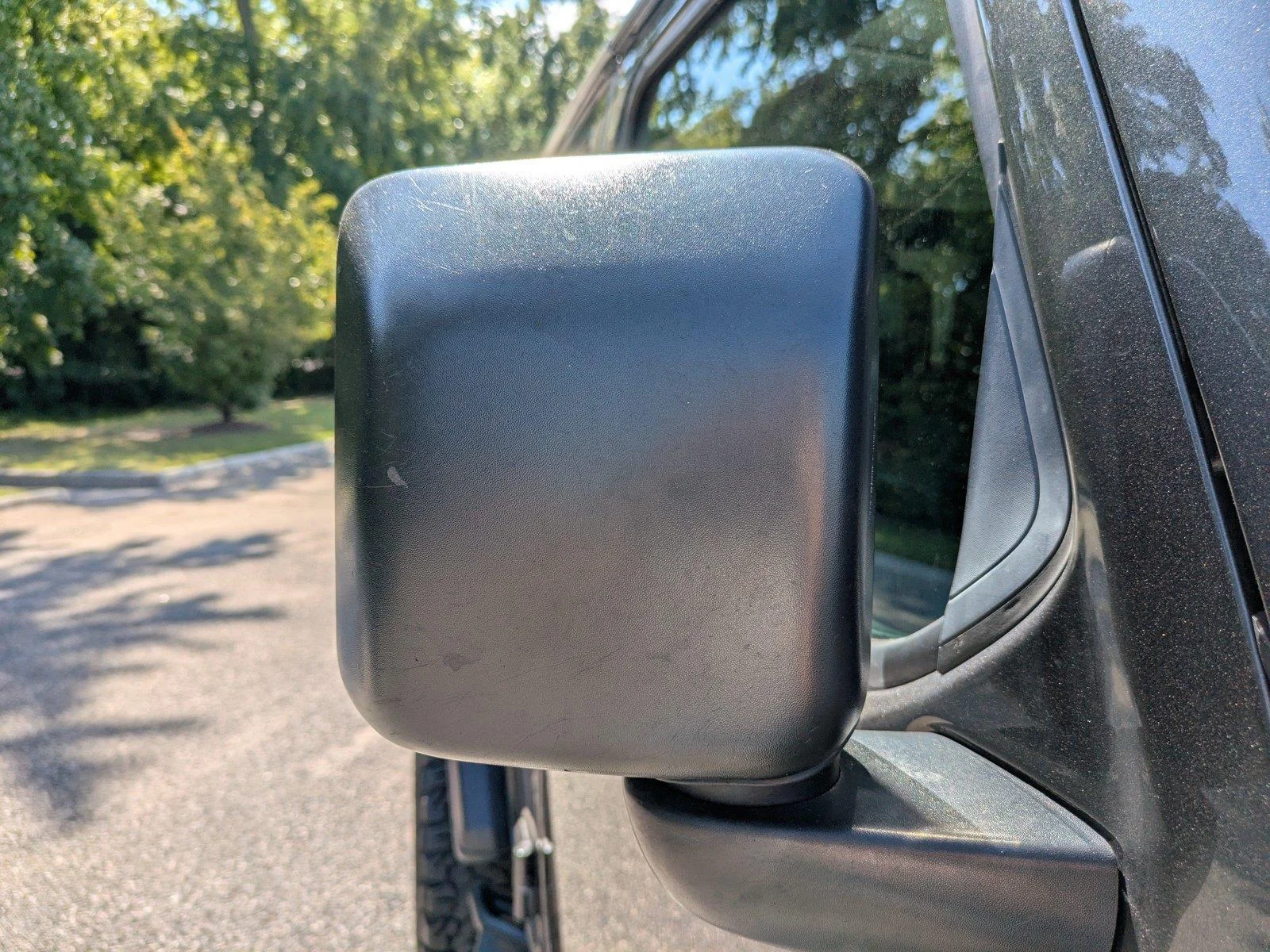 Used 2018 Granite Crystal Metallic Clearcoat Jeep Rubicon image 12