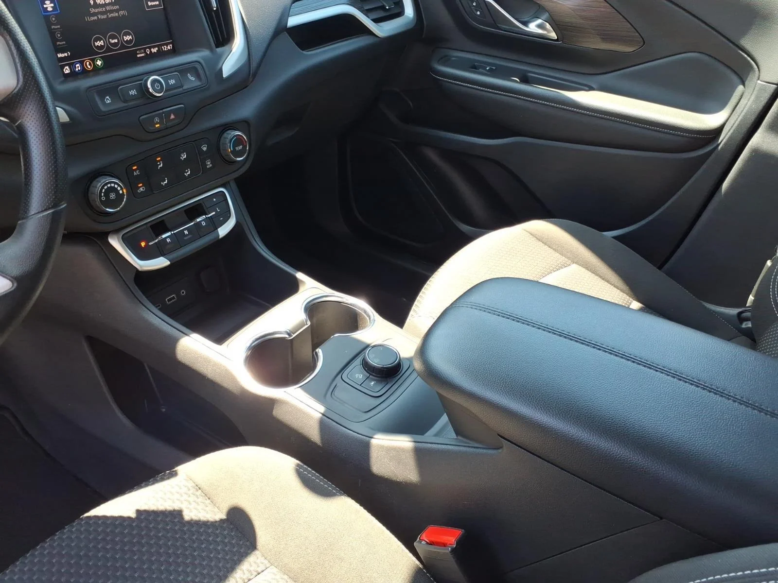 Used 2024 Summit White GMC SLE image 20