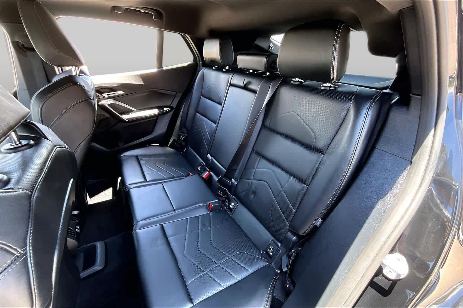Used 2025  BMW xDrive28i image 20