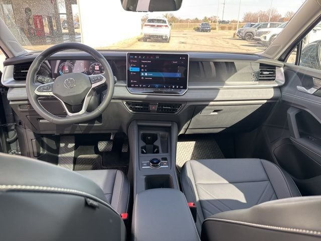 New 2026 Platinum Gray Volkswagen SE image 29