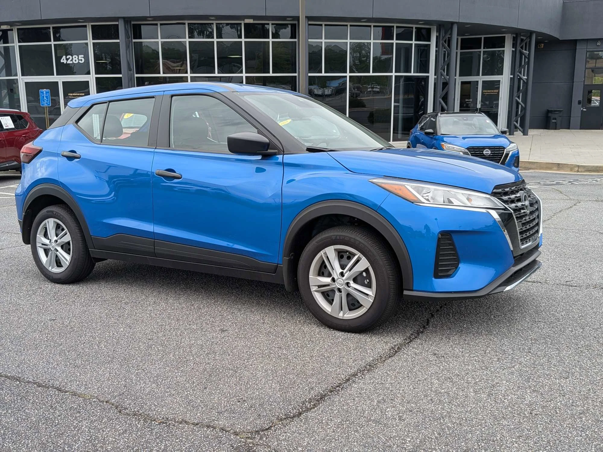 2025 Nissan KICKS PLAY