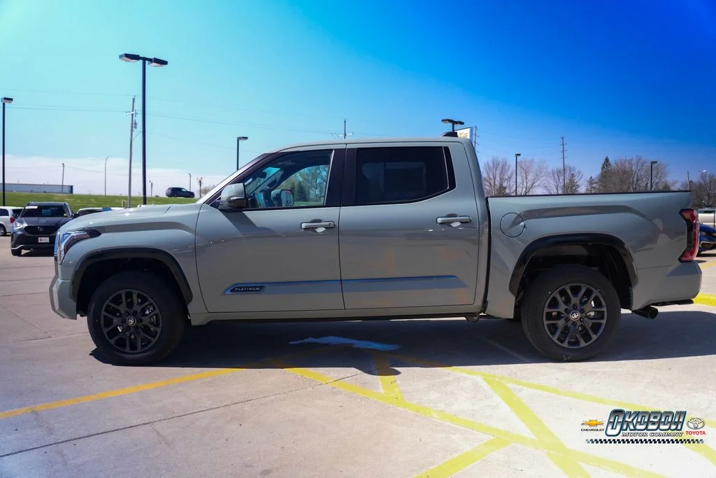 2026 Toyota Tundra Platinum - Photo 6