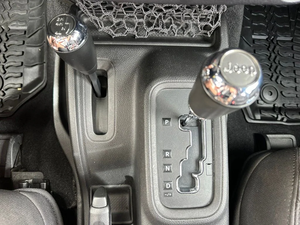 Used 2015 Black Jeep Sport image 28