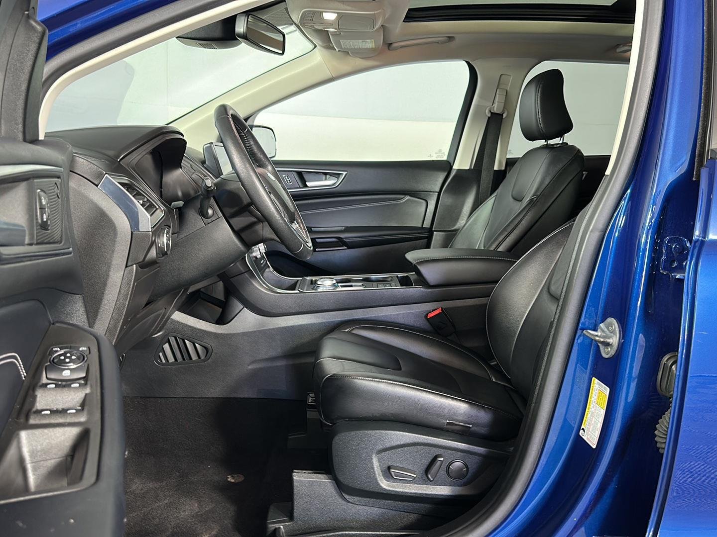 Used 2022 Atlas Blue Ford Titanium image 7