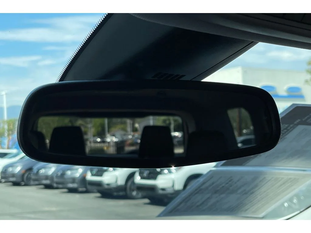 Used 2023 Summit White GMC SLT image 26